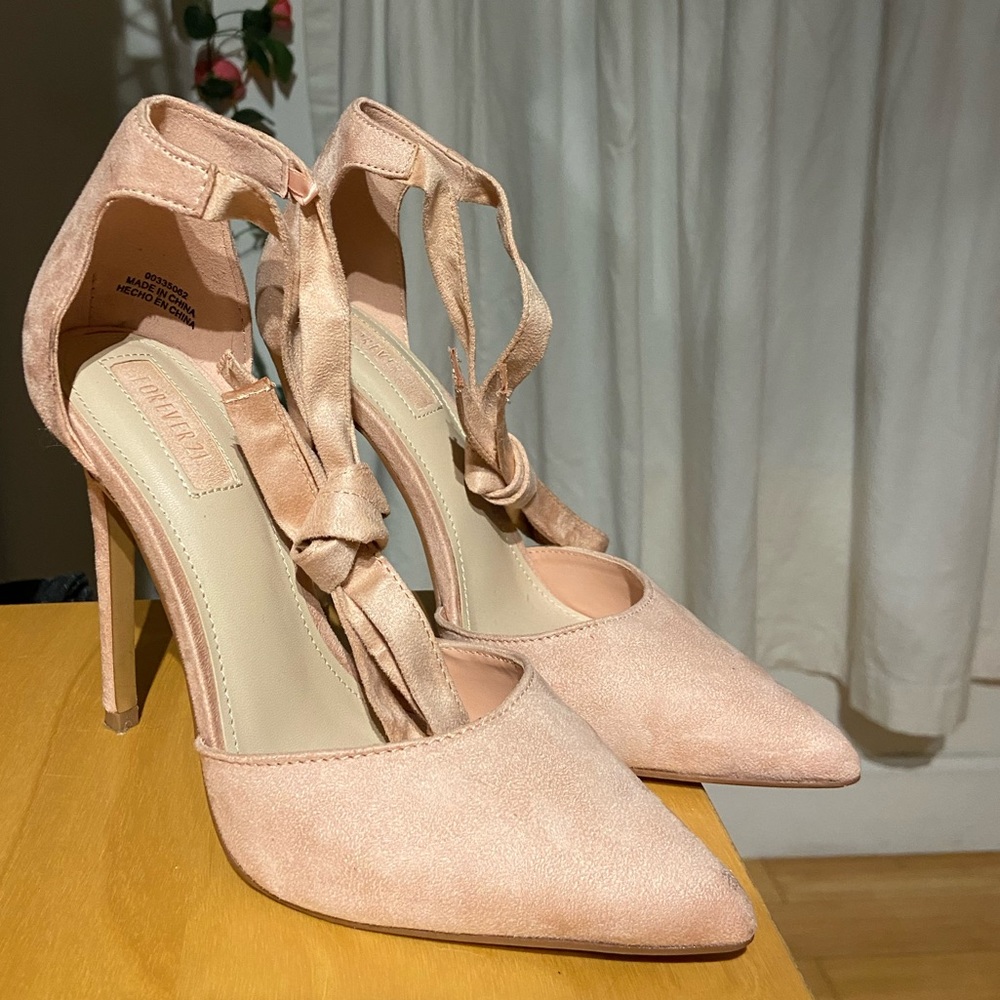 Point-toed & Wrap Around Heel - Baby Pink 🎀